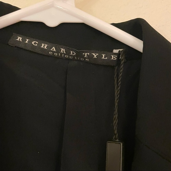 Richard Tyler collection.Black Blazer size 40 - Picture 5 of 11